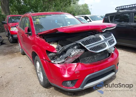 2015 Dodge Journey Sxt z USA, uszkodzony, nr VIN 3C4PDCBG6FT532007